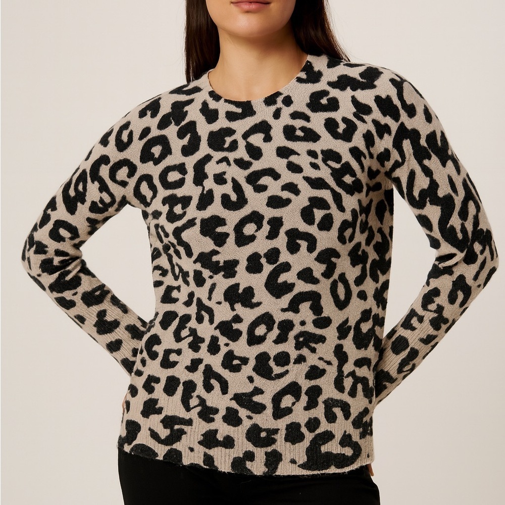 White + Warren 100% Cashmere Animal Print Sweater Medium